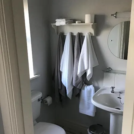 فندق مبيت وإفطار Venetia House - Small 3*