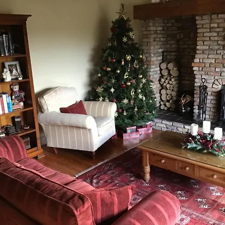 Venetia House - Small