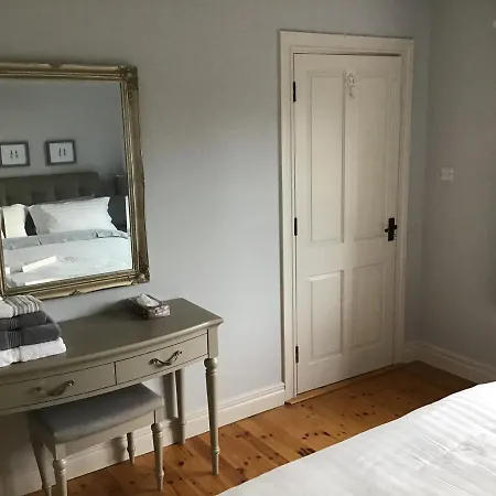 فندق مبيت وإفطار Venetia House - Small كلير جالاوي