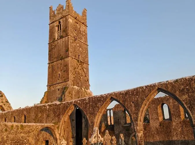 Venetia House - Small Claregalway