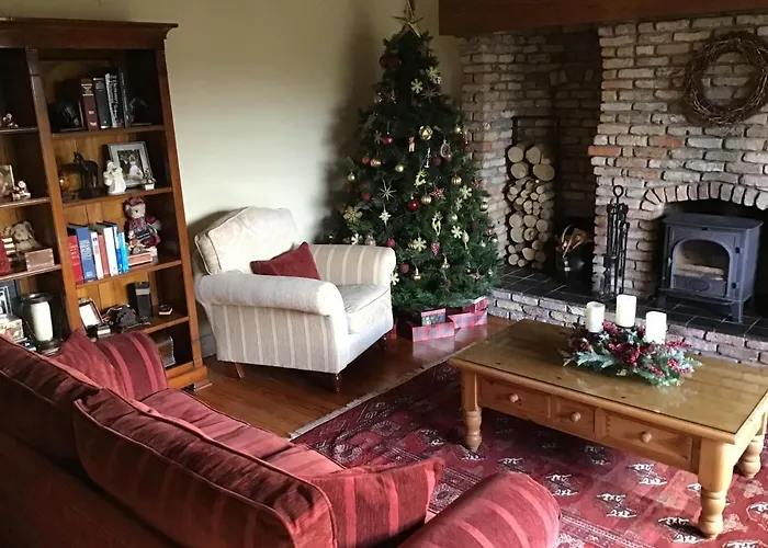 Venetia House - Small